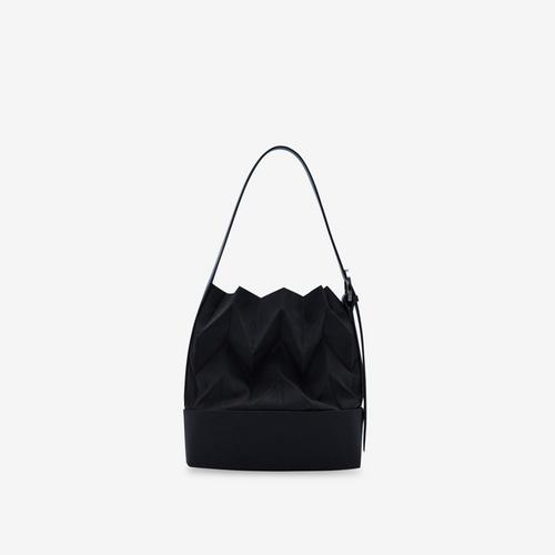 PAVI STUDIO W-Buckle Shoulder包 - 黑色