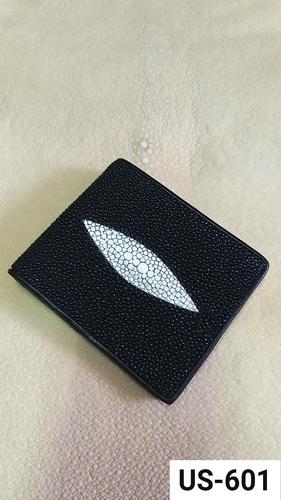 Pikuszo珍珠鱼皮男士短款钱包