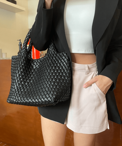 SUGAR MONDAY New Pun Pun Hand Bag - Black（黑色）